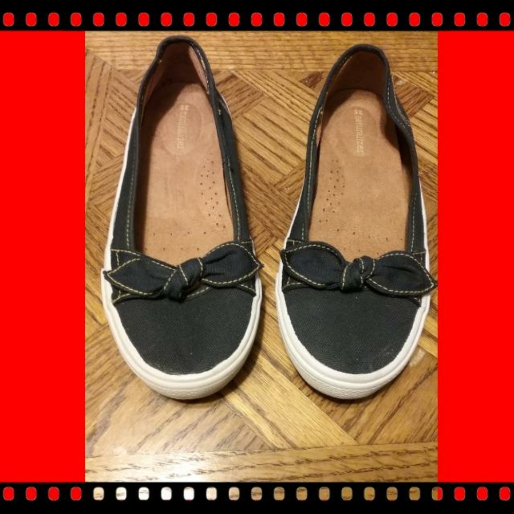 NATURALIZER  CANVAST  SHOE